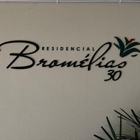 Ferienwohnung Apto Bromelias - Meia Praia Itapema Exterior foto